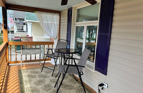 Fairport Harbor House | Charming 3-bedroom house with WiFi and AC in Fairport Harbor
