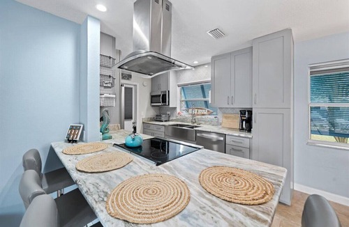South Patrick Shores House | Charming 3-bedroom house with WiFi, AC in awesome Satellite Beach