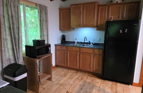 Bellaire Ski Chalet | Charming 3-bedrm chalet in beautiful Bellaire Close to Torch Lake -golf courses