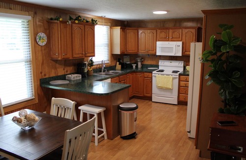 Hendersonville House | Charming 3-bedroom house with private patio, 20min to dwntn Nashville/Airport