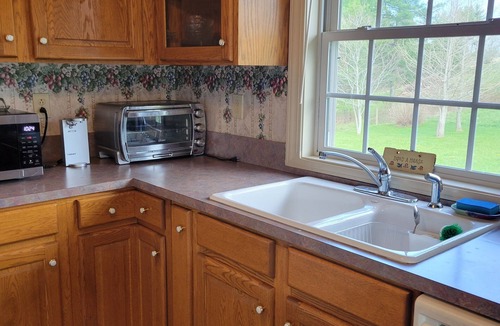 Laurel Springs House | Charming 3-bedroom home in Laurel Springs with view over the Blue Ridge Parkway