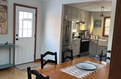 Adamsville House | Charming 3-bedroom house in delightful Little Compton perfect for a holiday.