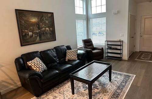 Erda House | Charming 3-bedroom house in marvelous Stansbury Park with AC