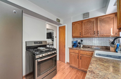Fairview Park House | Charming 3-bedroom bungalow in Cleveland area!
