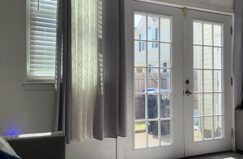 Virginia Beach House | Charming 3-bedroom townhome in fabulous Virginia Beach with WiFi, AC