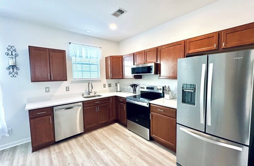 Ashburn House | Charming 3 bedroom, 3.5 bathroom Townhome In Ashburn, Virginia