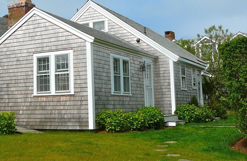 Brant Point Cottage | Charming 3 Bedroom Brant Point Cottage