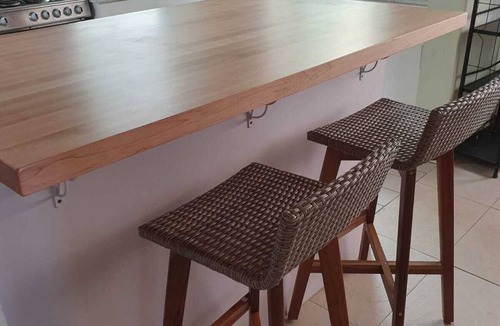 Roseau House | Charming 3-bedroom bungalow with WiFi, AC in delightful Roseau