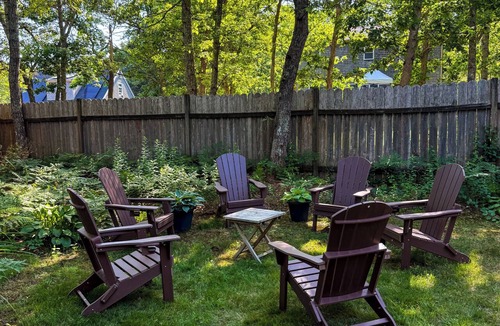 Vineyard Haven Cottage | Charming 3-bedroom Cottage with AC in Oak Bluffs - Sleeps 8