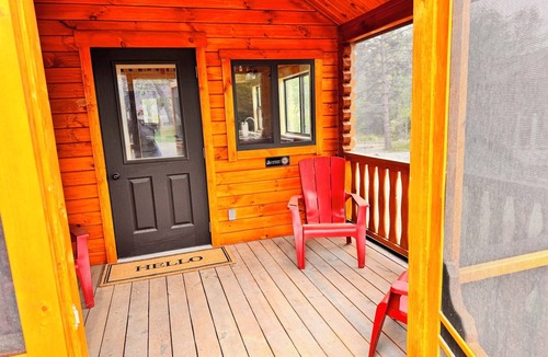 Ely Apartment | Charming 3-bedroom cabin with WiFi and AC in soothing Ely