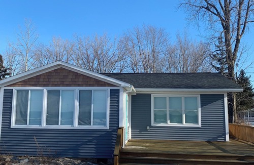 Henderson Cottage | Charming 3-bedroom cottage with dazzling sunset views