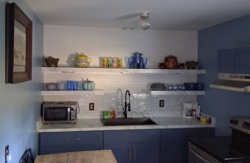 Geneva House | Charming 3-bedroom country chateau with WiFi, AC in delightful Geneva