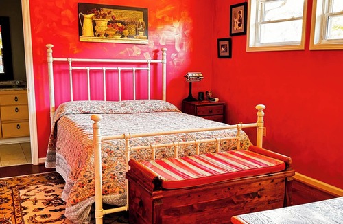 Metter House | Charming 3-bedroom country home in lovely Metter GA, near GSU and Savannah