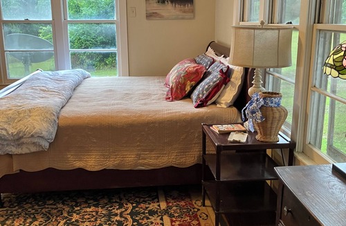 Preston House | Charming 3-bedroom farmhouse on the outskirts of Kemper and Noxubee County.