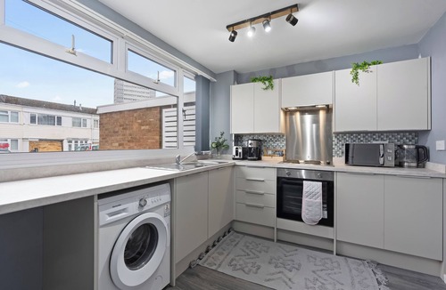 Little Hay House | Charming 3 Bedroom House in Birmingham sleeps 7
