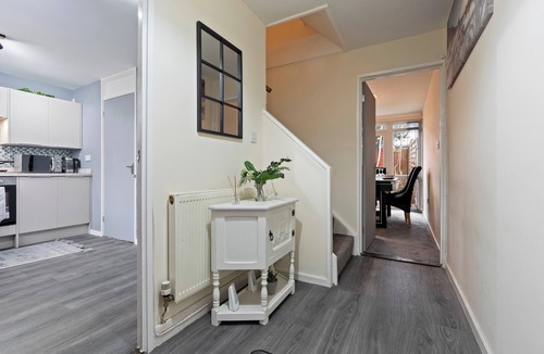Little Hay House | Charming 3 Bedroom House in Birmingham sleeps 7