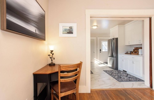 Lettered Streets House | Charming 3-bedroom house in the lively heart of Bellingham, with high-speed WiFi