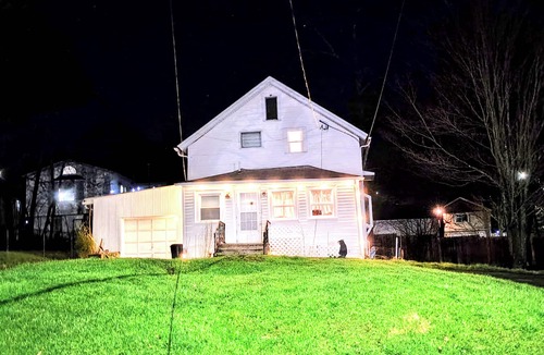 Binghamton House | Charming 3-bedroom house in peaceful Binghamton, close to downtown, with ACs