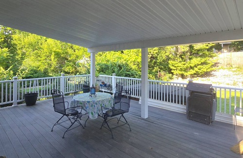St. Bernard House | Charming 3-bedroom house in enchanting Cincinnati with AC Heat washer and dryer