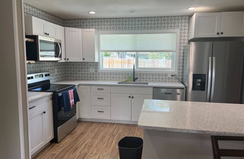 Kennewick House | Charming 3 bedroom house with AC, WiFi in Kennewick
