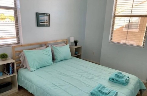 Seville House | Charming 3-bedroom house in lovely Gilbert with AC, WiFi