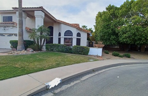 The Islands House | Charming 3-bedroom house with pool , WiFi, AC in fantastic Gilbert