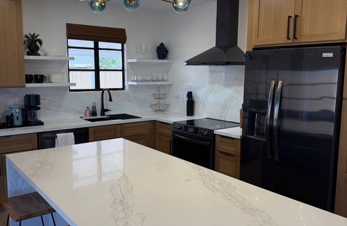 Woodlawn Park House | Charming 3-bedroom house with AC in sunny Phoenix