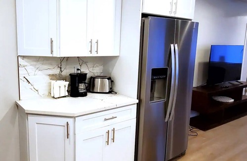 Barnum House | Charming 3-bedroom house with AC and WiFi in enjoyable Denver