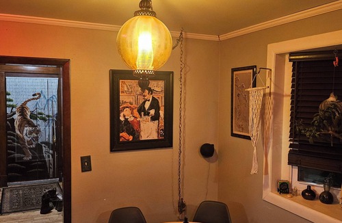 Duluth House | Charming 3-bedroom house with AC in phenomenal heart of Quarry Park.