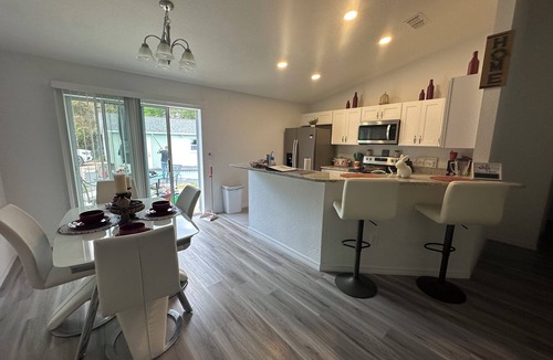 Eustis House | Charming 3-bedroom house in serene Eustis with POOL! Mins to Downtown MT. DORA.