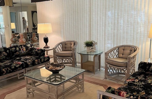 Osprey House | Charming 3-bedroom house with private pool, close to beaches and dining