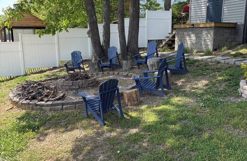 Rutledge House | Charming 3-bedroom Lakehouse . Boat Slip, Pontoon option .3 Golf courses nearby