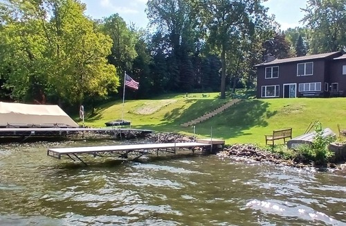Elysian Cabin | Charming 3 bedroom Lake Home on 1 acre is perfect for your family getaway!