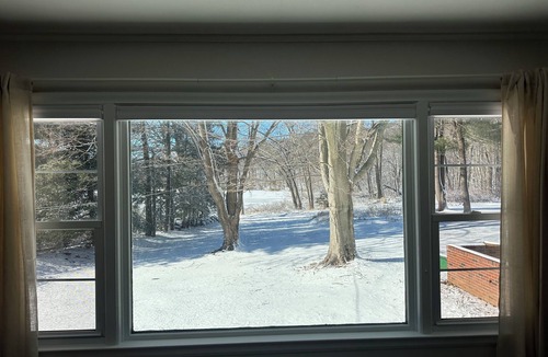 Hamden House | Charming 3-bedroom lakeside reservoir house in serene Hamden near Yale.