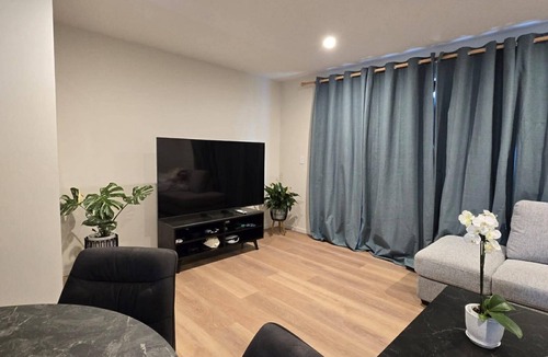 Trentham House | Charming 3 Bedroom Home in Upper Hutt, Perfect for Families and Groups