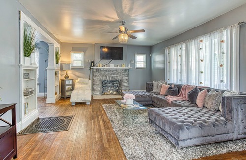 Southside House | Charming 3-Bedroom Retreat, Off Street Parking, and WiFI