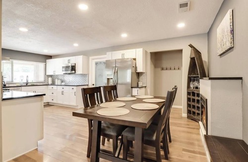 Northeast Heights House | Charming 3+-bedroom home in balloon capital of the world Albuquerque.