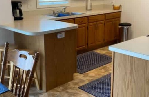 Pricedale House | Charming 3-bedroom house in Belle Vernon with WiFi and AC