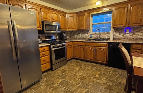 Blue Springs House | Charming 3-bedroom house in beautiful Blue Springs near FIFA World Cup location