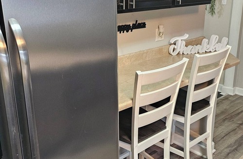 Cedar Rapids House | Charming 3-bedroom house in Cedar Rapids with WiFi, AC