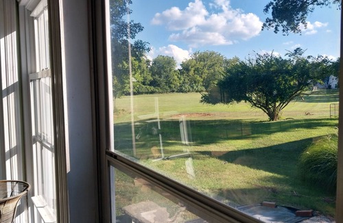 Chesterfield House | Charming 3-bedroom home in the middle of Chesterfield, Missouri.