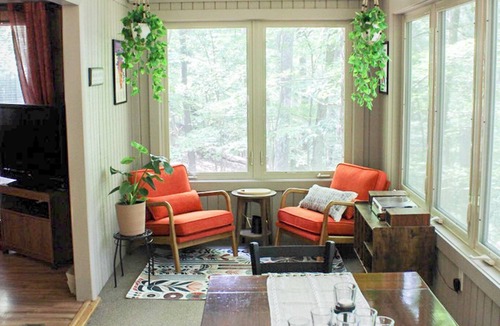 The Woods Cabin | Charming 3-bedroom cabin in quiet Hedgesville with WiFi, hiking, resort access
