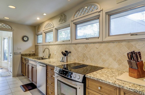 Sea Pines House | Charming 3 bedroom 3 1/2 bath home in beautiful Sea Pines.