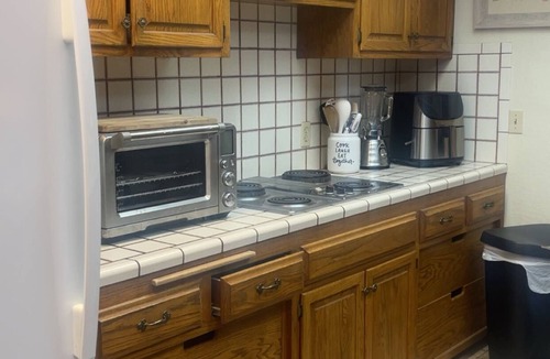 Shingletown House | Charming 3-bedroom country house with AC and fitness room in Shingletown
