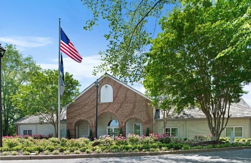 Berkeley House | Charming 3-bedroom, 2 bath townhome for 8 guests, at Historic Powhatan Resort