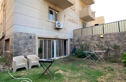Giza Villa | Charming 3-bedroom villa with WiFi, AC in fabulous 6 October