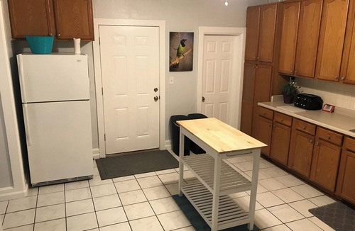 Berkley House | Charming 3-bedroom whole house with yard and secure parking. Close to downtown!