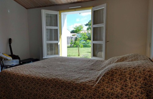 Noirmoutier-en-l'Ile House | Charming 3BR House in Noirmoutier, Close to Beaches, Terrace, Garden, Sleeps 6
