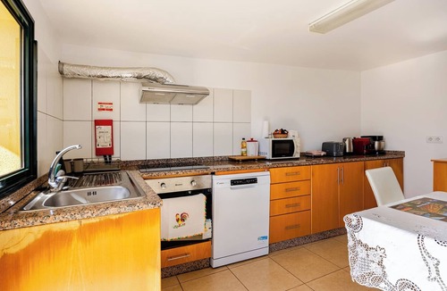 Estreito da Calheta House | Charming 3 Bedroom House in Estreito da Calheta, Portugal