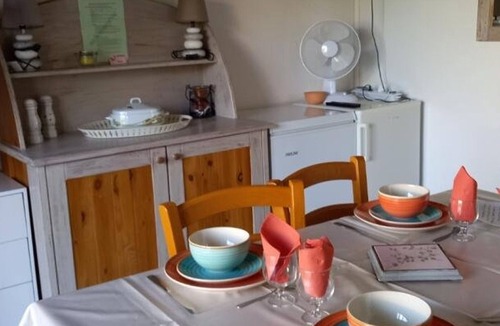 Vallon-Pont-d'Arc House | Charming 3-Room House, Sleeps 6, Terrace, Pool, Pet-Friendly, Vallon-Pont-d'Arc